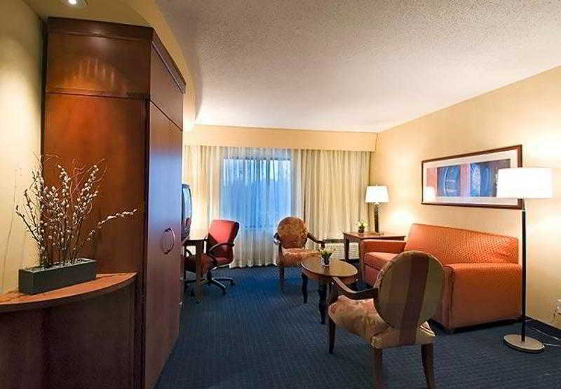 Hotel Courtyard Hartford Farmington Esterno foto